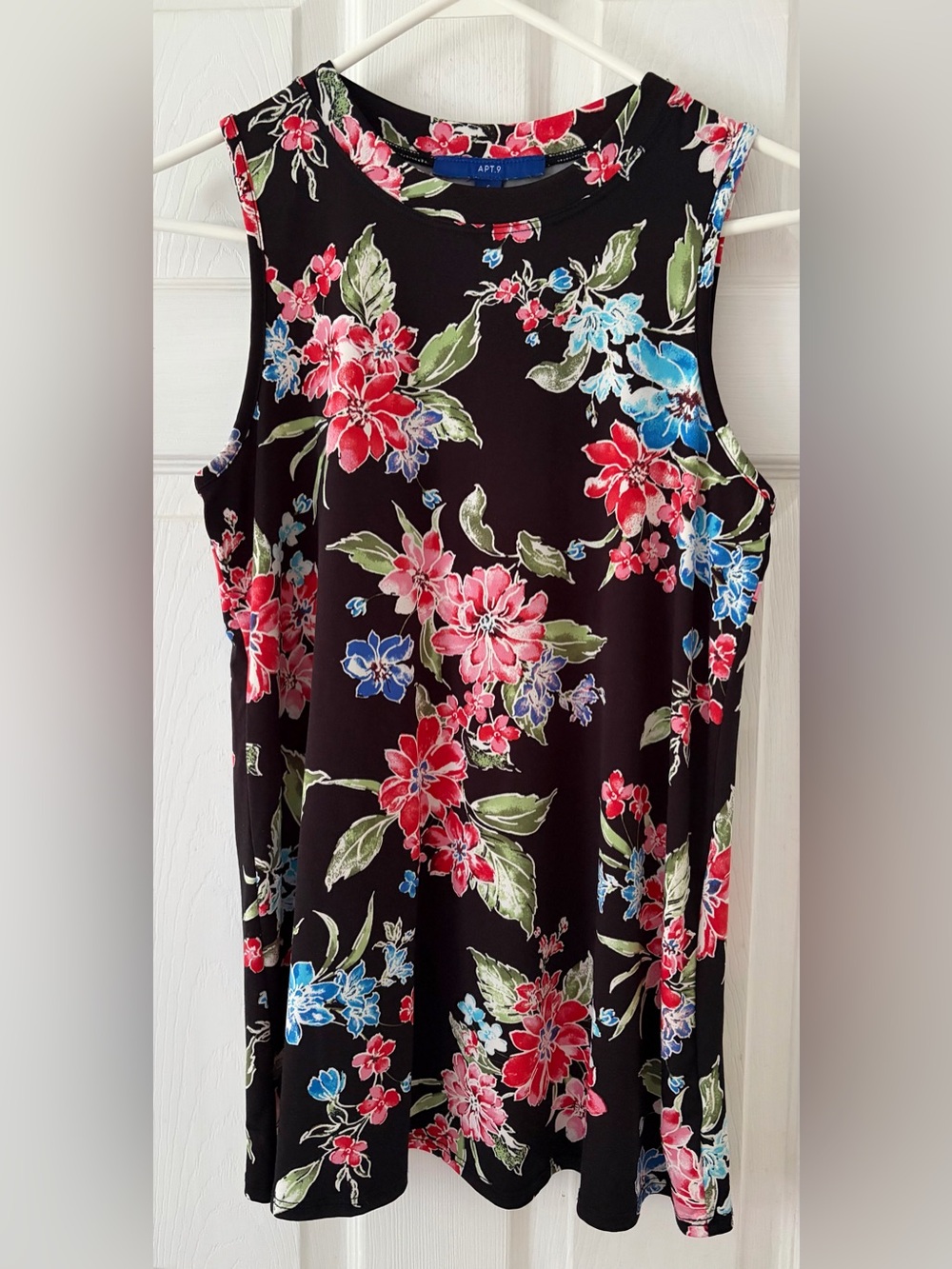 Apt. 9 Black Floral Sleeveless Tank with Red & Blue Blooms